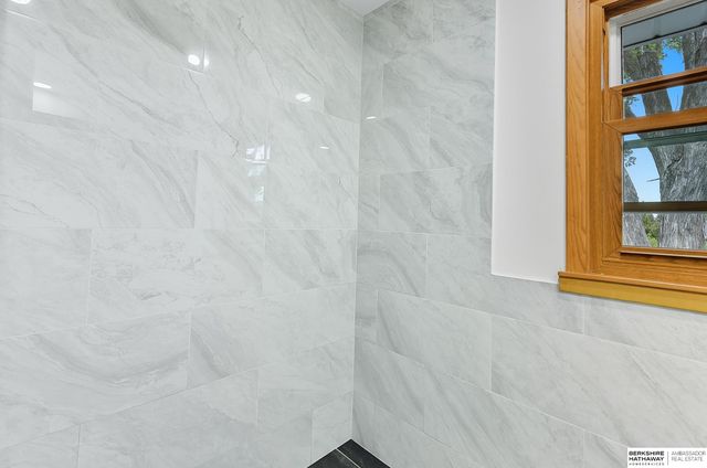 1101 Potter Road, Bellevue, NE 68005