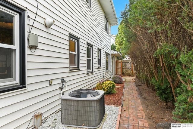 1101 Potter Road, Bellevue, NE 68005