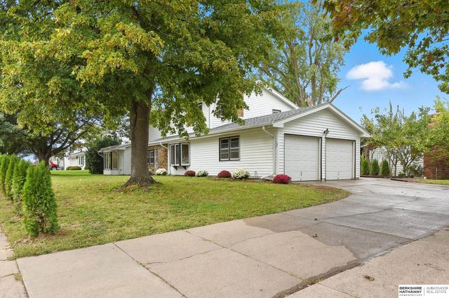 1101 Potter Road, Bellevue, NE 68005