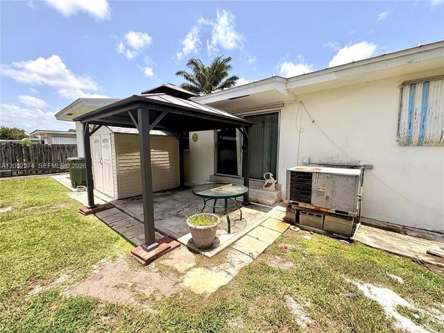 8220 NW 15th Street, Pembroke Pines, FL 33024