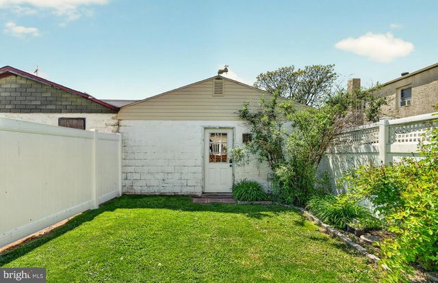 210 MARKET ST, Marcus Hook, PA 19061