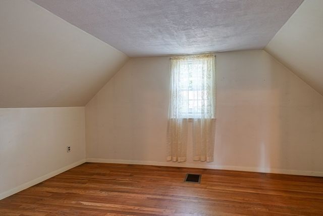22 Willis Lake Dr, Sudbury, MA 01776