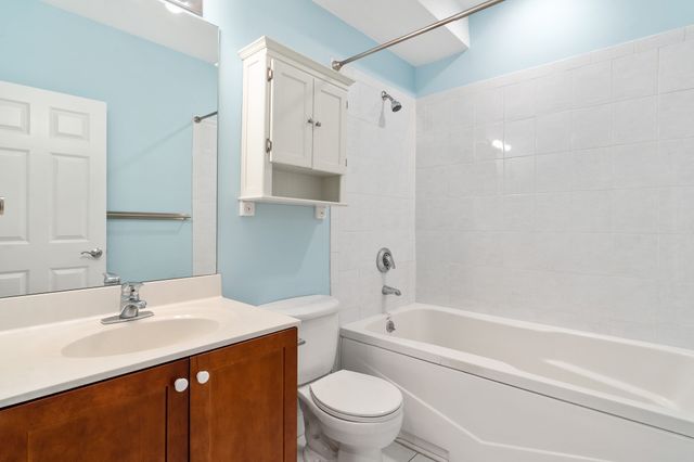 87 Franklin St 306, Quincy, MA 02169