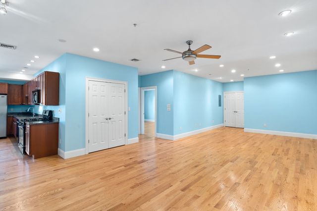 87 Franklin St 306, Quincy, MA 02169