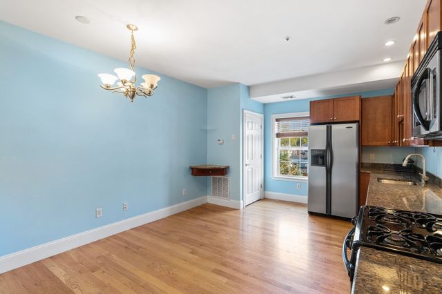 87 Franklin St 306, Quincy, MA 02169