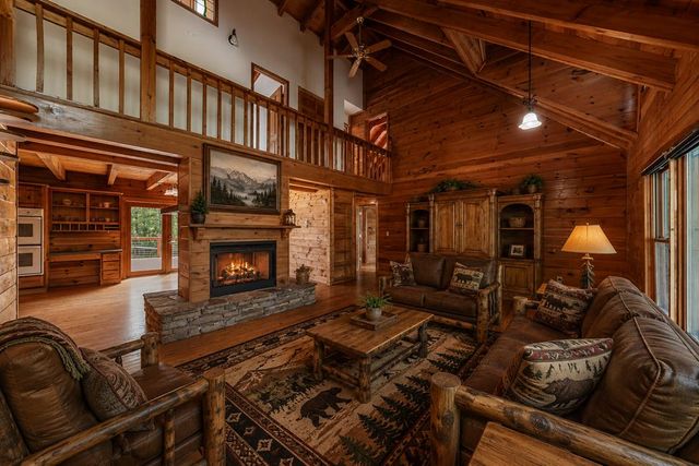 1881 E John Smith Road E, Blairsville, GA 30512