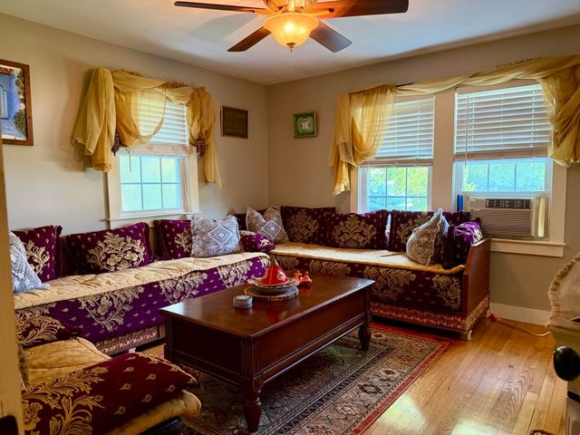 10 Ruth Lane, Hampton, NH 03842