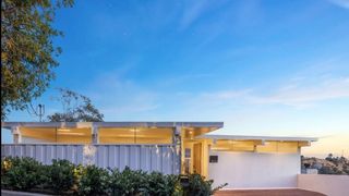 8656 Skyline, Los Angeles, CA 90046