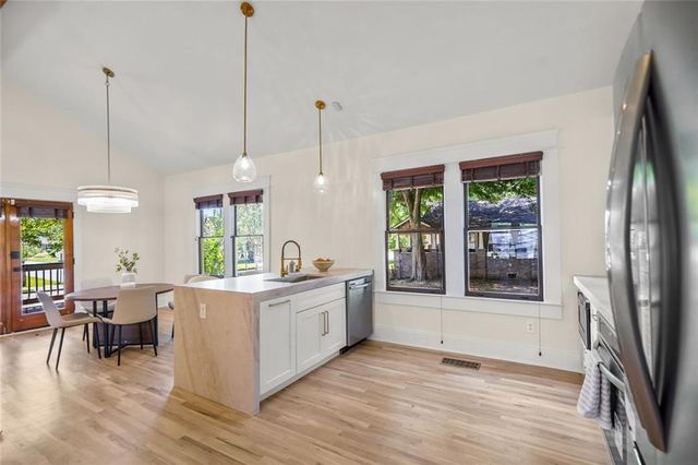 949 Beecher Street SW, Atlanta, GA 30310