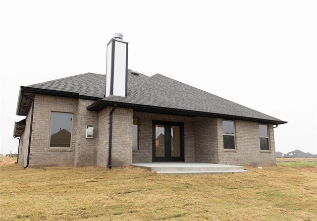 8712 Kate Crossing, Yukon, OK 73099