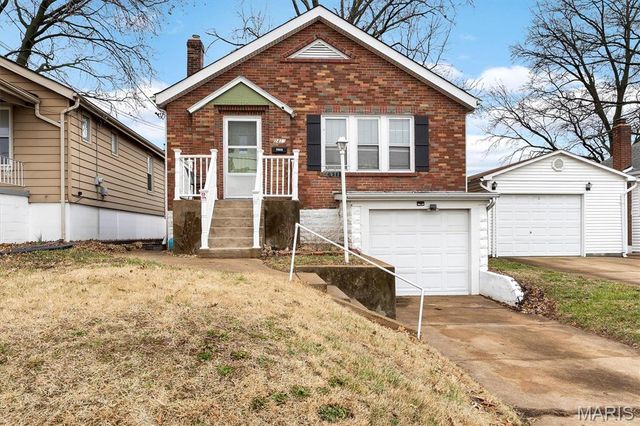 2411 Telegraph Road, Lemay, MO 63125