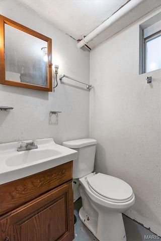 2411 Telegraph Road, Lemay, MO 63125