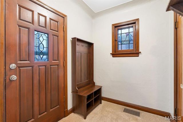 2411 Telegraph Road, Lemay, MO 63125