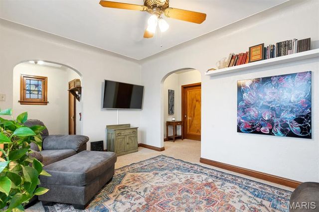 2411 Telegraph Road, Lemay, MO 63125