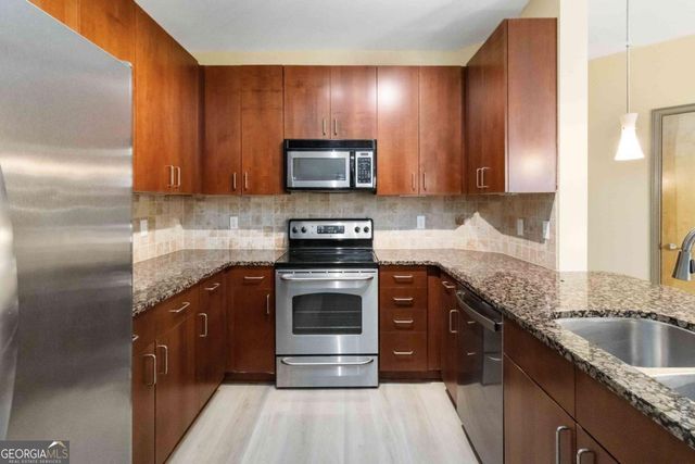 898 Oak Street SW 1412, Atlanta, GA 30310