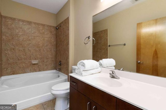 898 Oak Street SW 1412, Atlanta, GA 30310