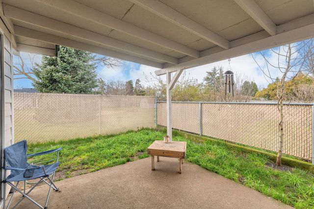 1460 SW Kokanee Lane, Grants Pass, OR 97527