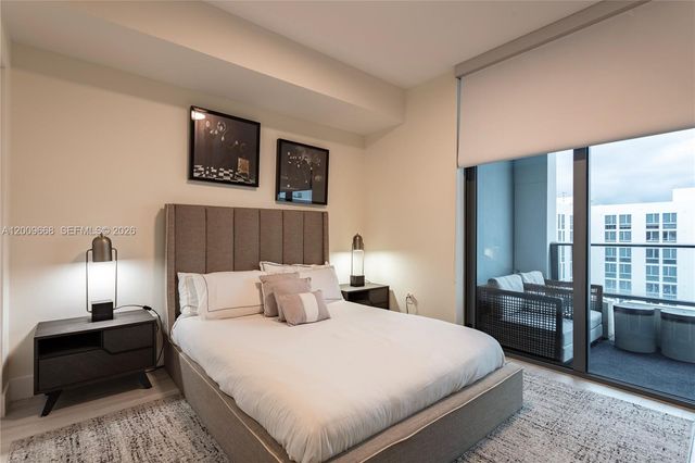 2960 NE 207th St 904, Aventura, FL 33180