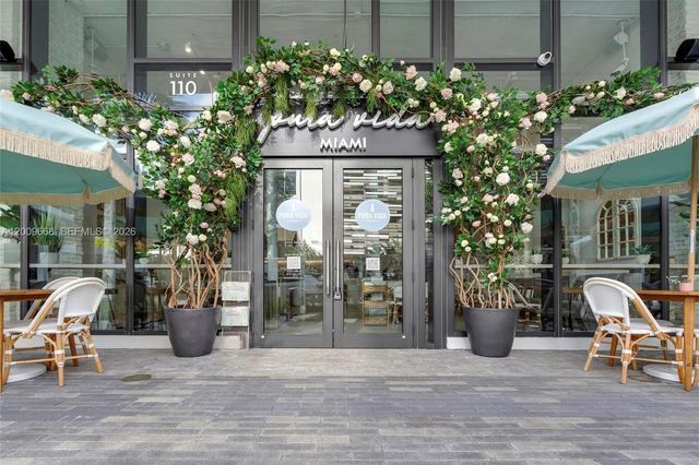 2960 NE 207th St 904, Aventura, FL 33180