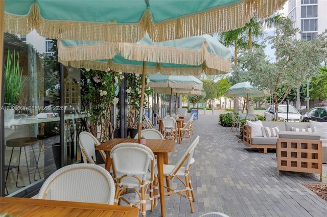 2960 NE 207th St 904, Aventura, FL 33180