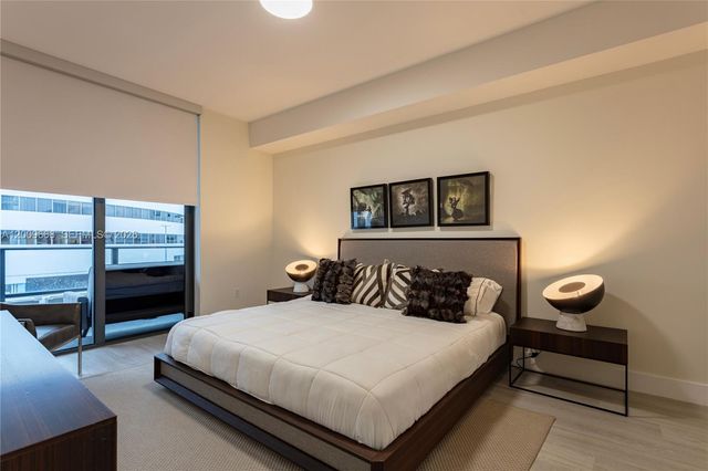 2960 NE 207th St 904, Aventura, FL 33180