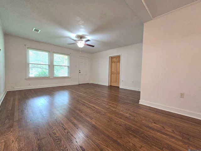3423 Hundred Oaks Ave, Baton Rouge, LA 70808