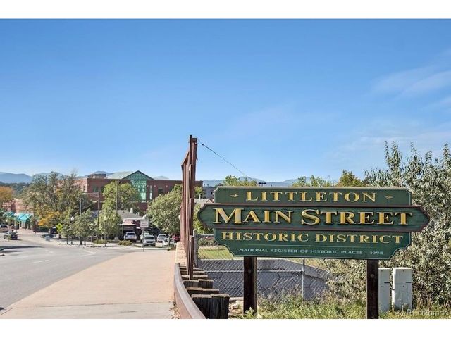 2951 Riverwalk Cir N, Littleton, CO 80123