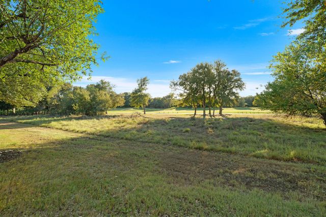 121 Dickens CIR, Georgetown, TX 78633