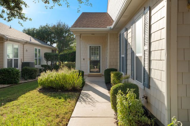 121 Dickens CIR, Georgetown, TX 78633
