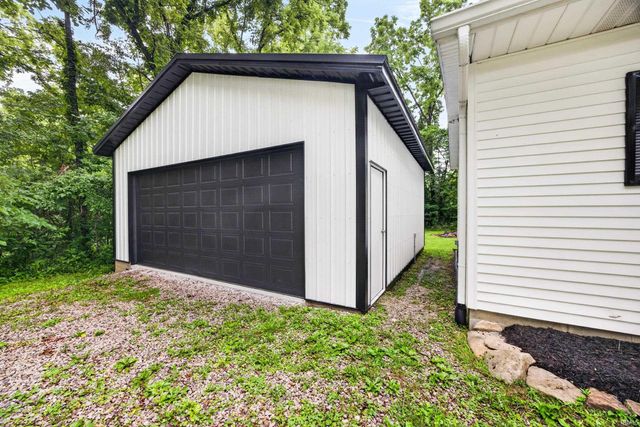 6352 W Woodland Road, Ellettsville, IN 47429