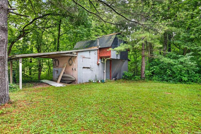 6352 W Woodland Road, Ellettsville, IN 47429