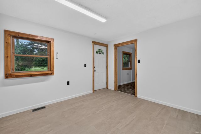 6352 W Woodland Road, Ellettsville, IN 47429