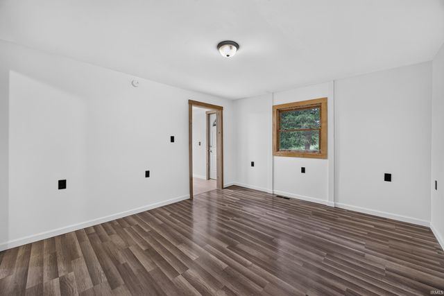 6352 W Woodland Road, Ellettsville, IN 47429