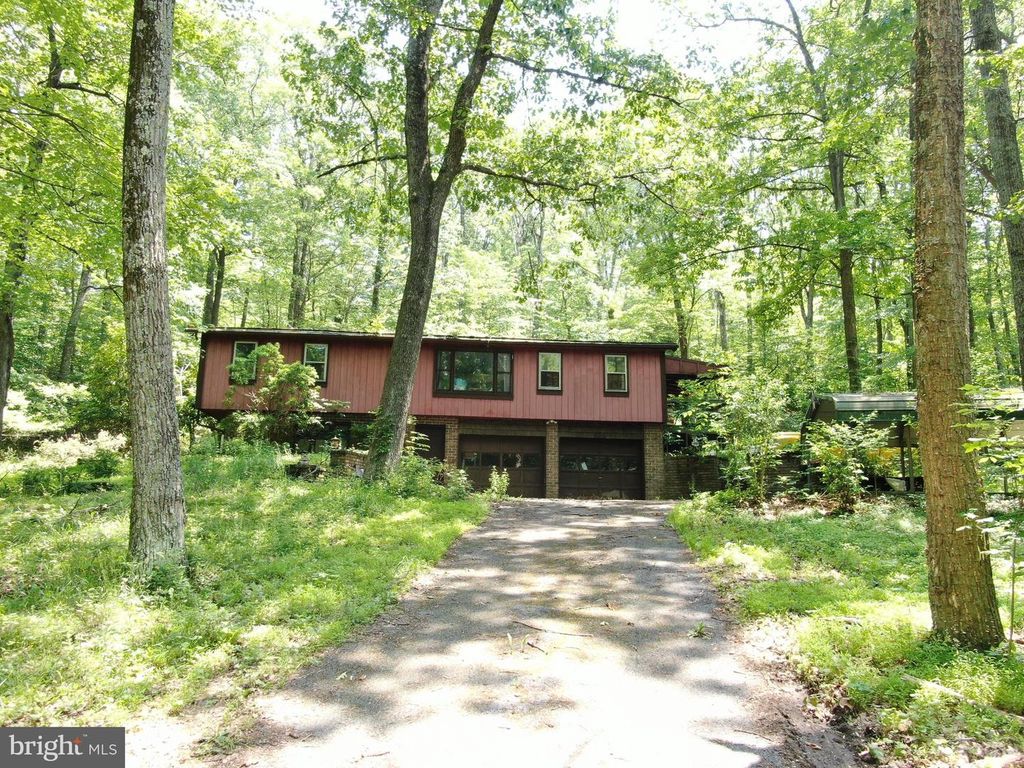 14527 TOWER RD, Smithsburg, MD 21783