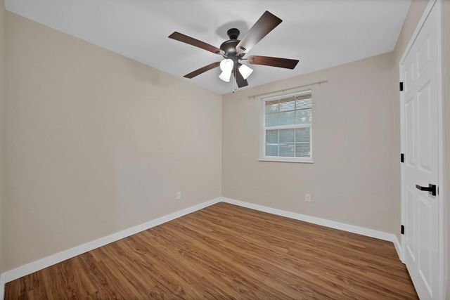 824 E Prairie View Road, Crowley, TX 76036