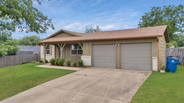 824 E Prairie View Road, Crowley, TX 76036