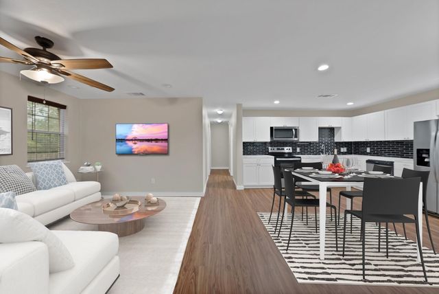 824 E Prairie View Road, Crowley, TX 76036