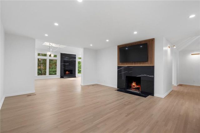 366 Blackland Road NW, Atlanta, GA 30342