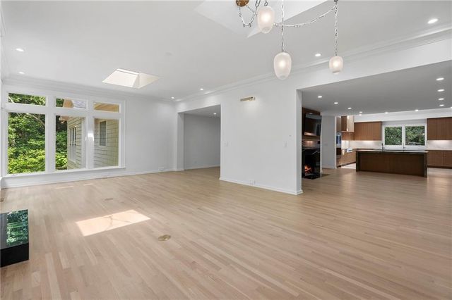 366 Blackland Road NW, Atlanta, GA 30342