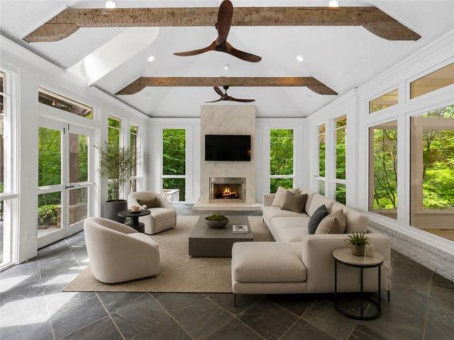366 Blackland Road NW, Atlanta, GA 30342