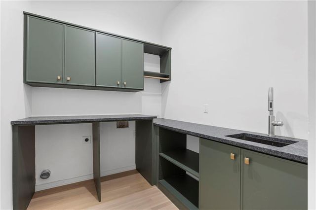 366 Blackland Road NW, Atlanta, GA 30342