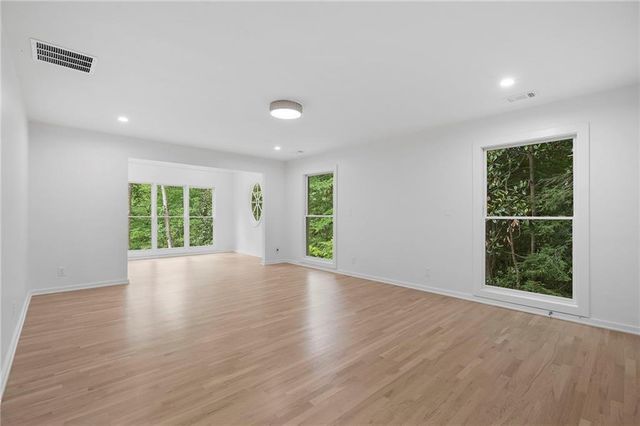 366 Blackland Road NW, Atlanta, GA 30342
