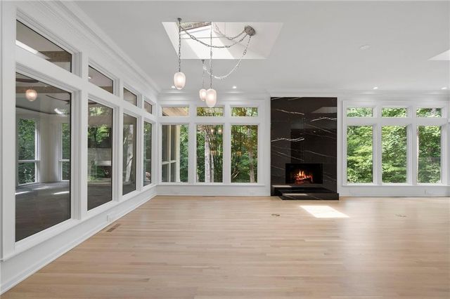 366 Blackland Road NW, Atlanta, GA 30342