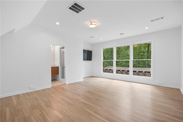366 Blackland Road NW, Atlanta, GA 30342