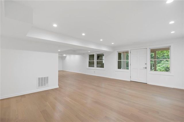 366 Blackland Road NW, Atlanta, GA 30342