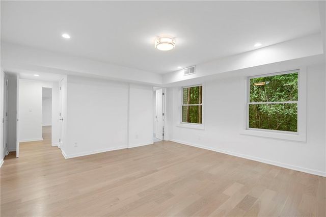 366 Blackland Road NW, Atlanta, GA 30342