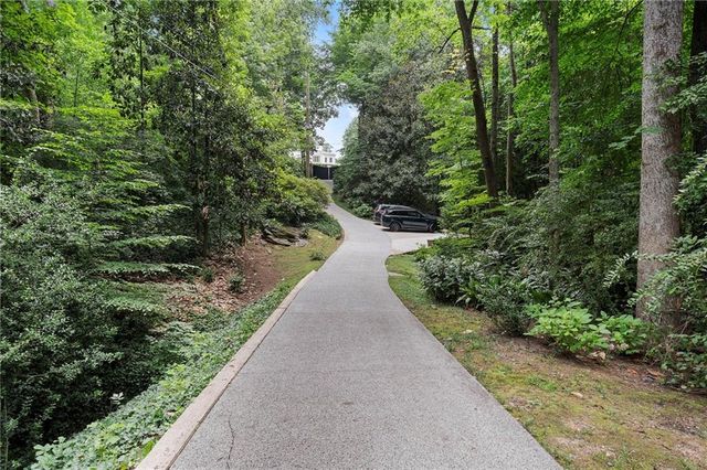366 Blackland Road NW, Atlanta, GA 30342
