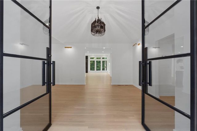 366 Blackland Road NW, Atlanta, GA 30342