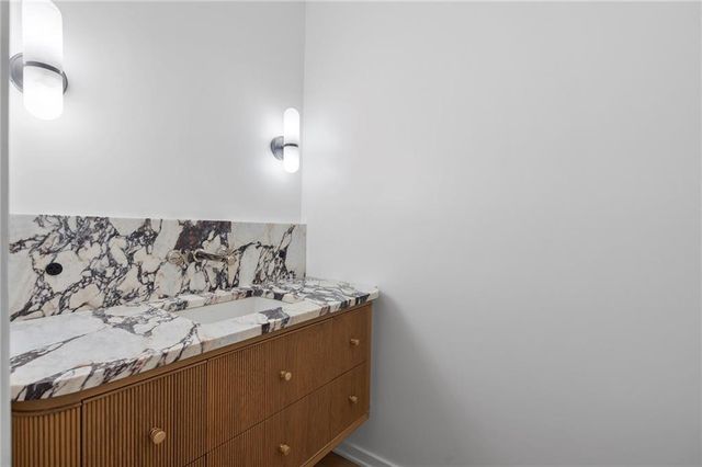 366 Blackland Road NW, Atlanta, GA 30342