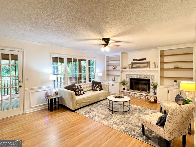 1461 Fox Forest Terrace SW, Lilburn, GA 30047